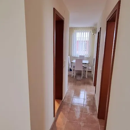 Sunny Family 302, * Slăntjev Brjag